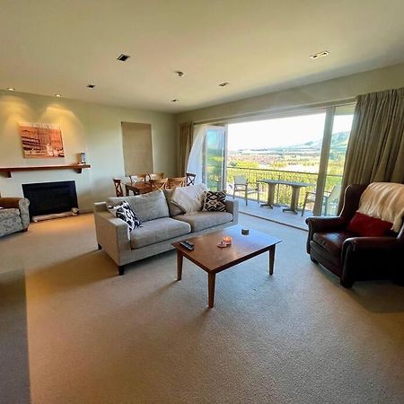Terrace Downs 2 Bedroom Apartment Windwhistle Екстер'єр фото