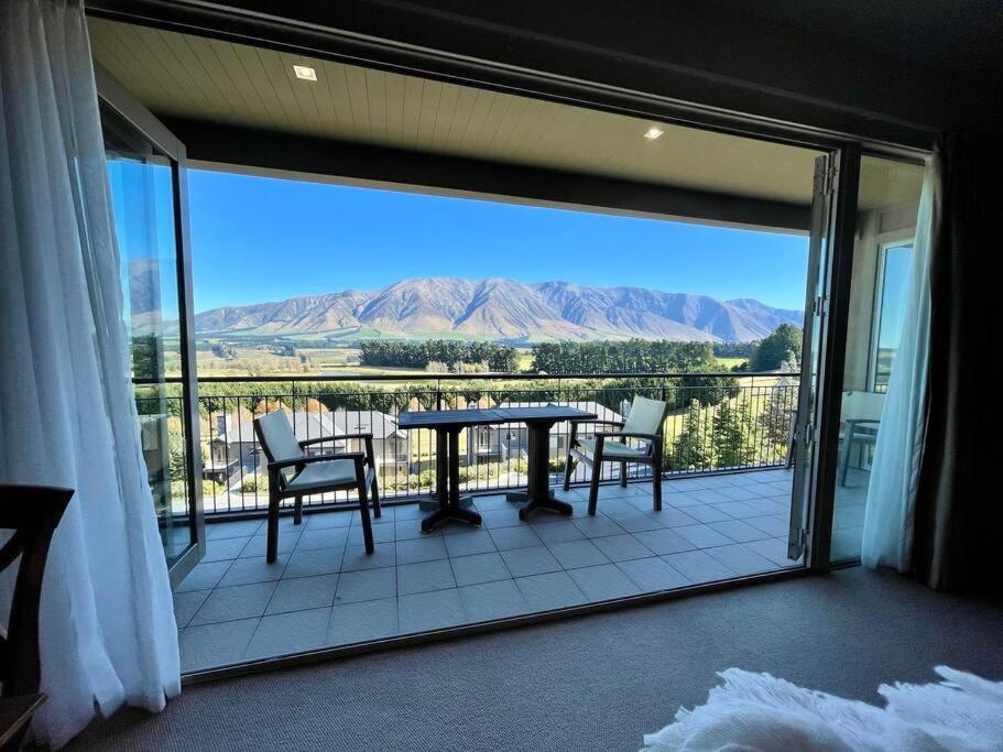 Terrace Downs 2 Bedroom Apartment Windwhistle Екстер'єр фото